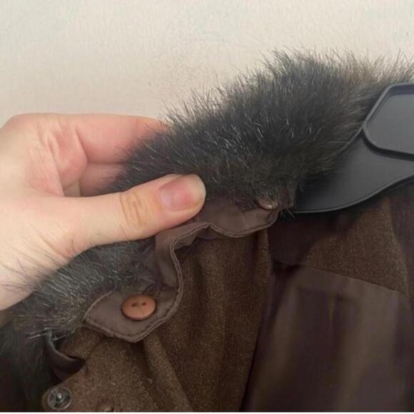 Jones New York Brown long sleeve button up suit, jacket removable fur mob wife - Picture 5 of 10